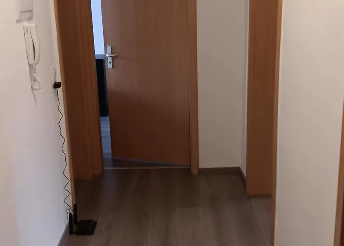 Crew Quartier Ideal Für Monteure 3 Schlafzimmer Mit Küche Und Bad In Leuna Merseburgo